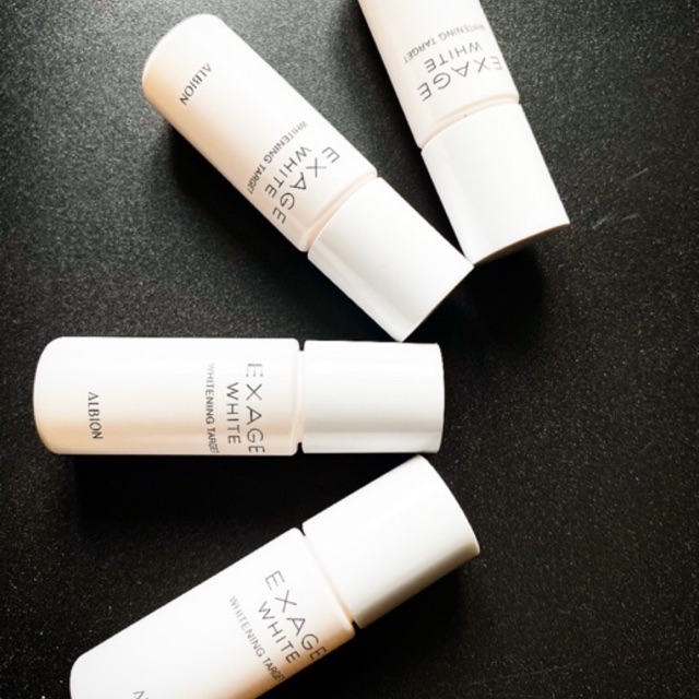 Serum dưỡng ẩm và làm sáng da exage white albion dùng thử