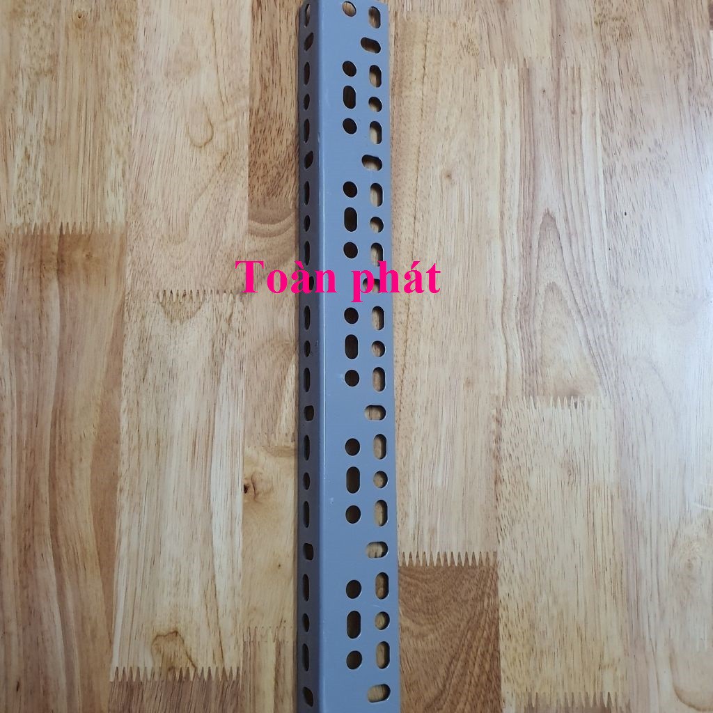 Cây 40cm ( 1ly5) - Cây sắt V lỗ 3 x 5cm màu xám ghi