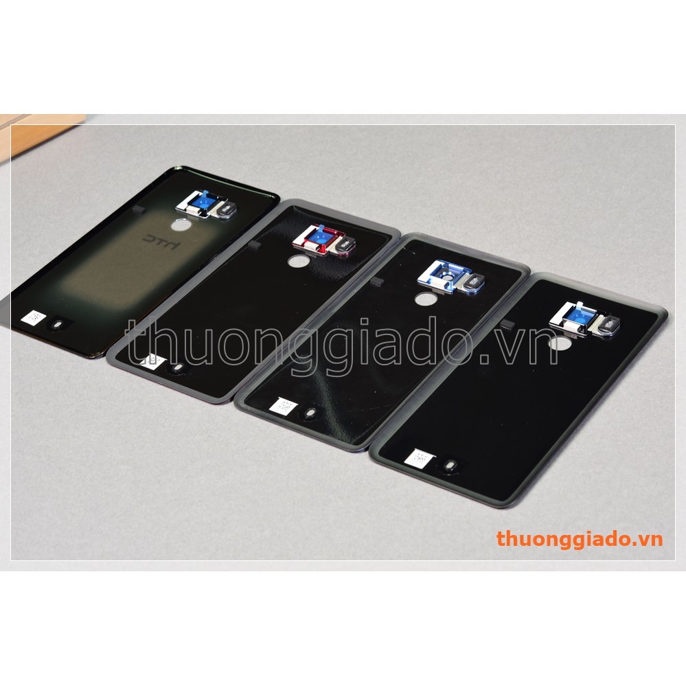 Thay kính lưng HTC U11+, HTC U11 Plus