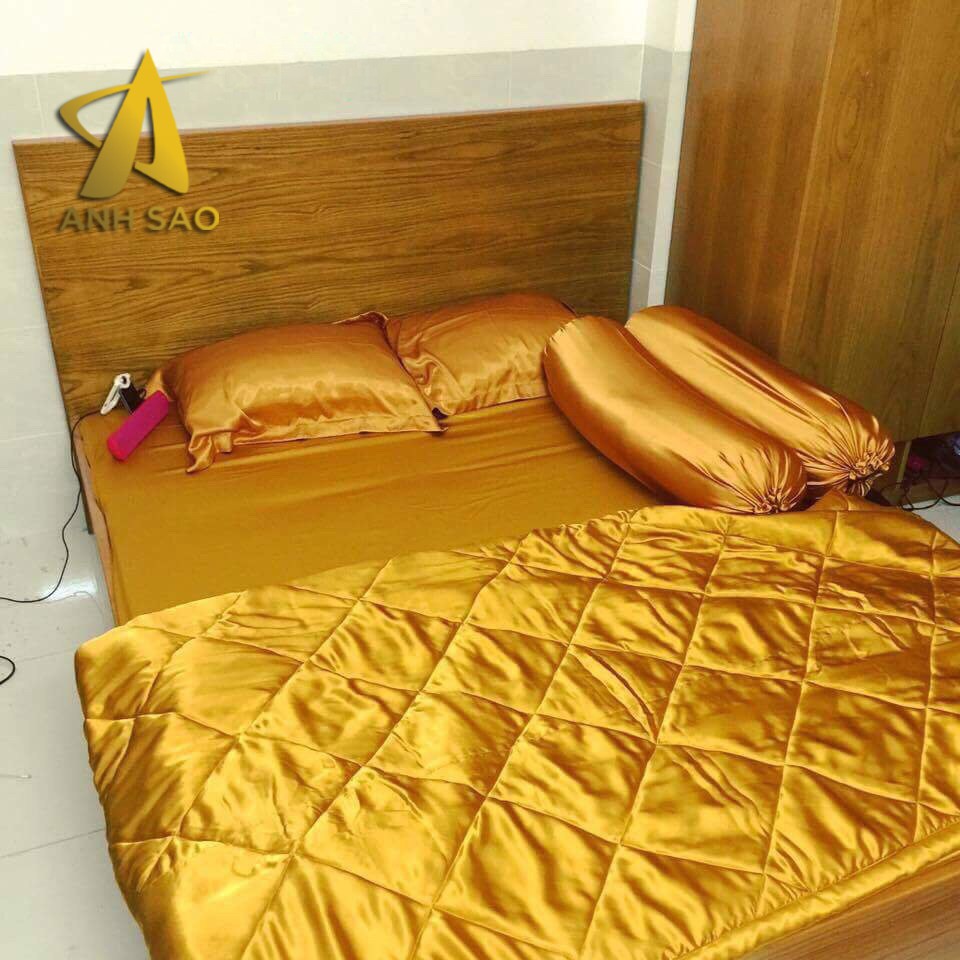 Bộ Chăn Drap Lụa Cao Cấp Ánh Sao Màu Vàng Đồng 1m6x2m/1m8x2m - Mền lồng lớp bông mỏng có chân chỉ hình thoi