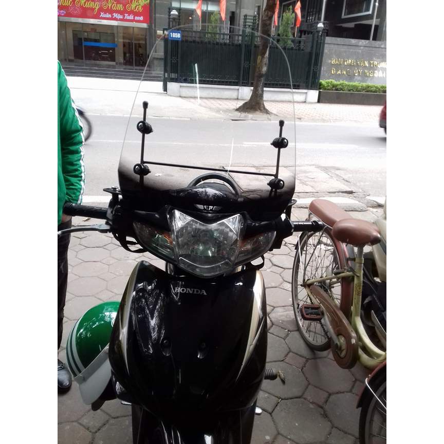 Kinh chắn gió xe máy Honda Wave Alpha