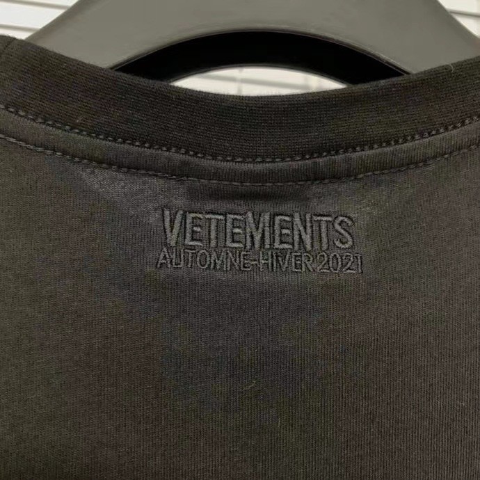 Áo thun ngắn tay V3tements rhinstone T-shirt ss21