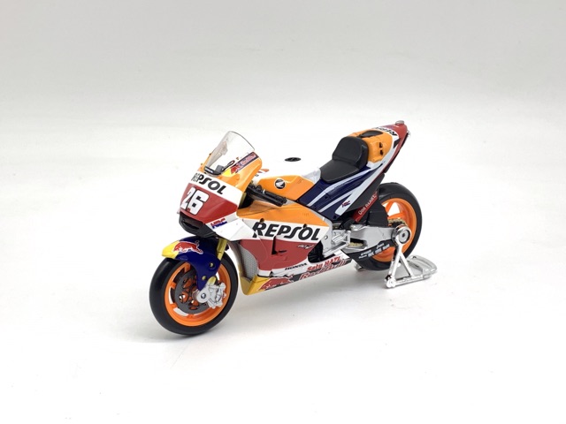 Xe Mô Hình Honda Reepsol Team RCV 213 2018 1:18 Maisto ( Repsol ) #26