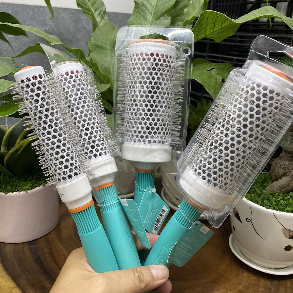 Lược tròn gốm sấy xoăn MOROCCANOIL CERAMIC Round Brush 25ml - 35ml - 45ml - 55ml