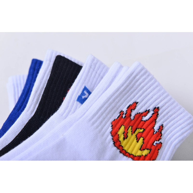 Vớ nam nữ Muzini tất cổ cao unisex in hình cực chất cá tính MT01