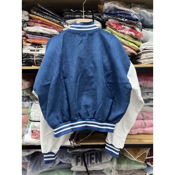 Áo Khoác Nhung Tăm Dáng Lửng Tay Cánh Dơi Thêu Chữ L-V Tay và Lai Áo Bo Chun_AK69