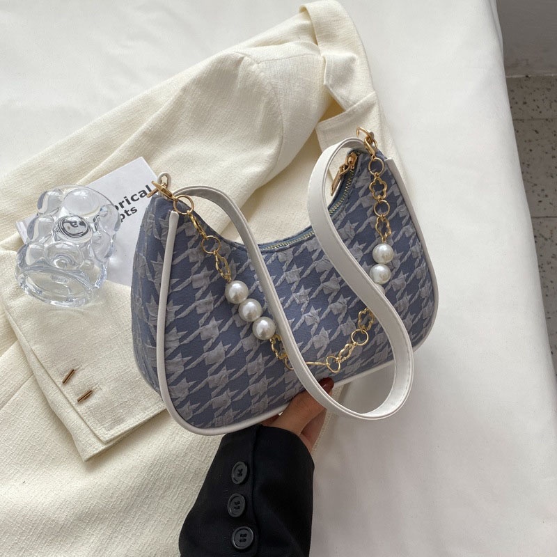 Túi Xách Một Bên Vai Dễ Phối Đồ Thời Trang Cho Nữ