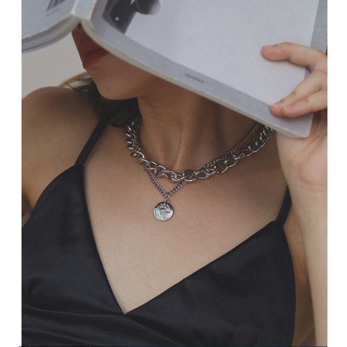1 Vòng Cổ Choker Hình Trái Tim Bằng Kim Loại Phong Cách Harajuku Thời Trang