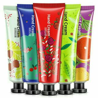 Combo 5 tuyp kem dưỡng da tay trà xanh và hoa hồng Bioaqua