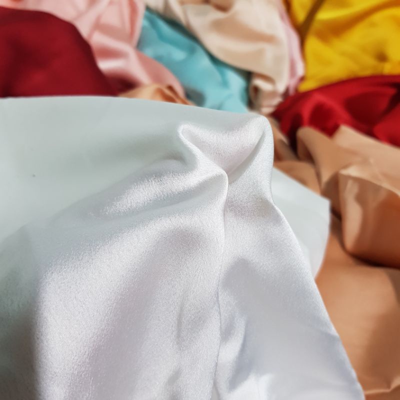 1M Lụa Thái Silk Bóng Mượt Mềm Trơn Tay