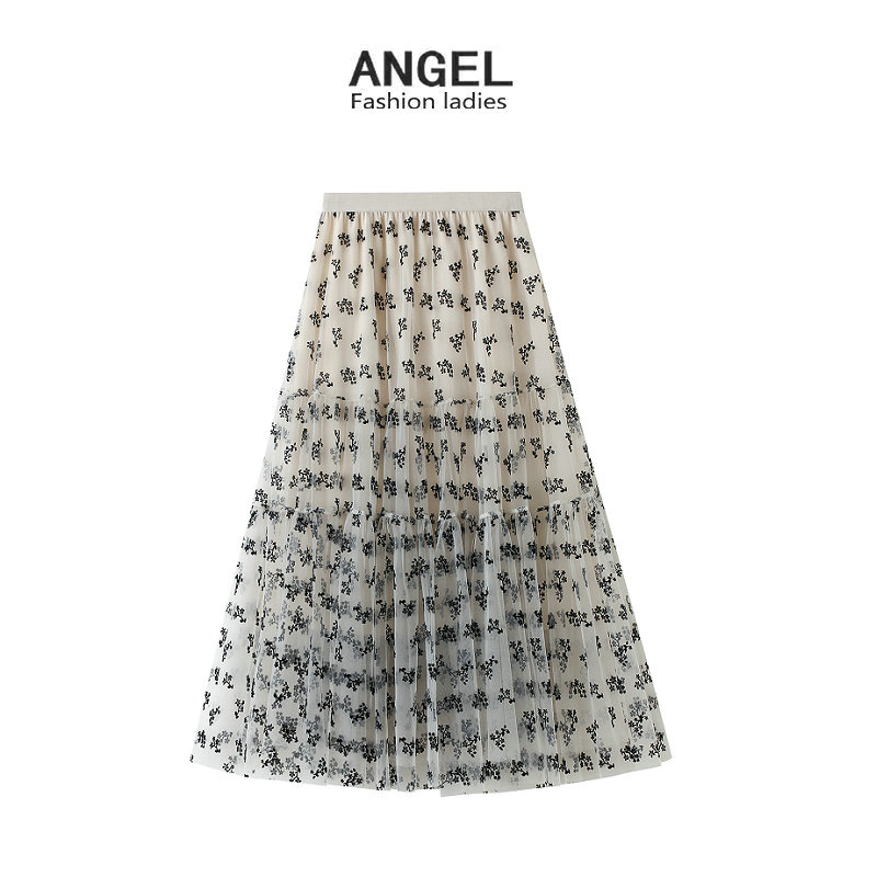 Chân Váy Dài Dáng Chữ A Phối Lưới Thêu Họa Tiết Xinh Xắn