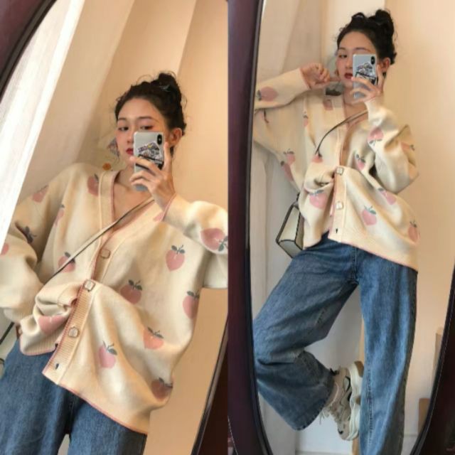 Áo cardigan len họa tiết quả đào khuy vuông xinh xắn | BigBuy360 - bigbuy360.vn