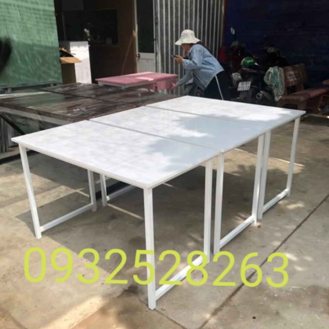 Bàn văn phòng
