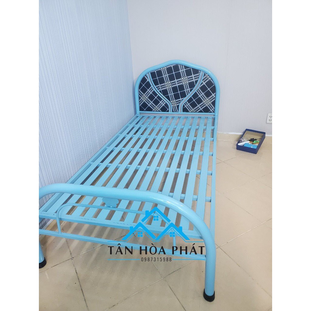 Giường sắt đơn kích thước 1mx2m, dễ tháo ráp di chuyển. sắt sơn tĩnh điện an toàn cho sức khỏe