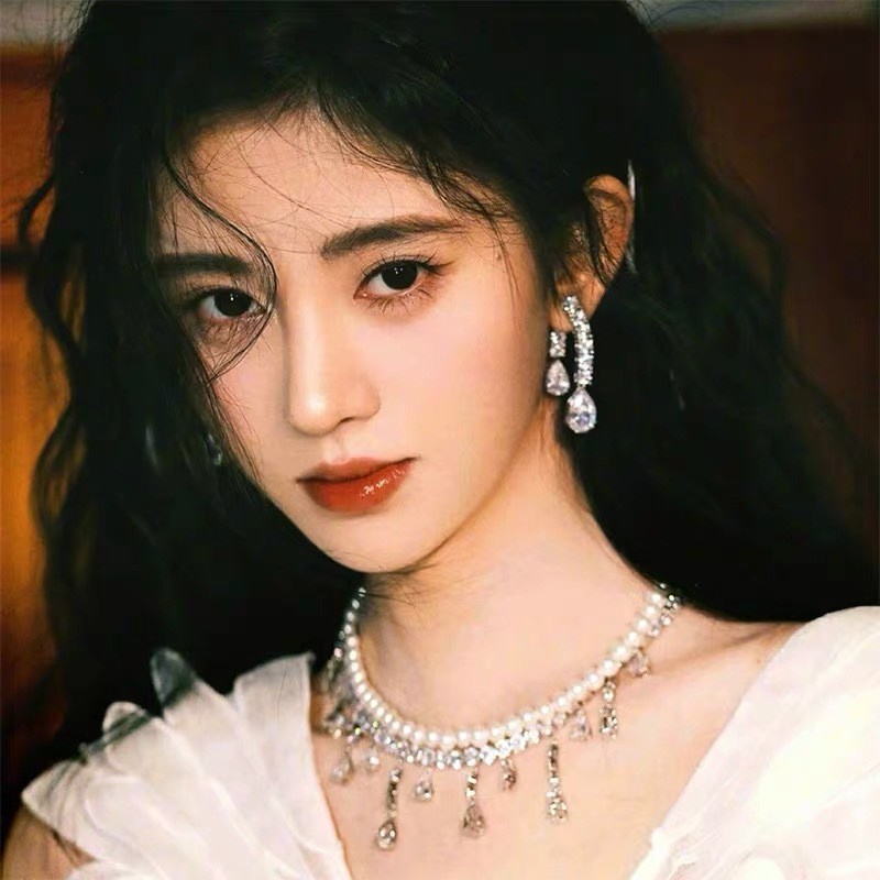 Vòng cổ Mặt Hình Giọt Nước Đính Ngọc Trai Lấp Lánh Thời Trang Cho Nữ