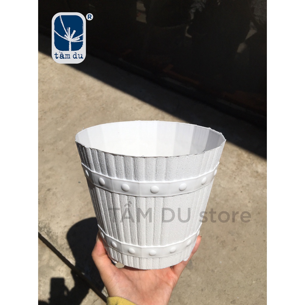 Chậu nhựa trắng giả thùng gỗ 170x150mm