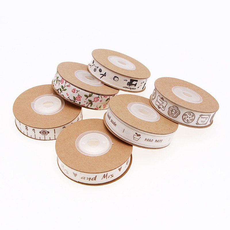 Cuộn Dây Ruy Băng Họa Tiết Chữ Mr & Mrs 10M 1.5cm Dùng Để Gói Quà Độc Đáo