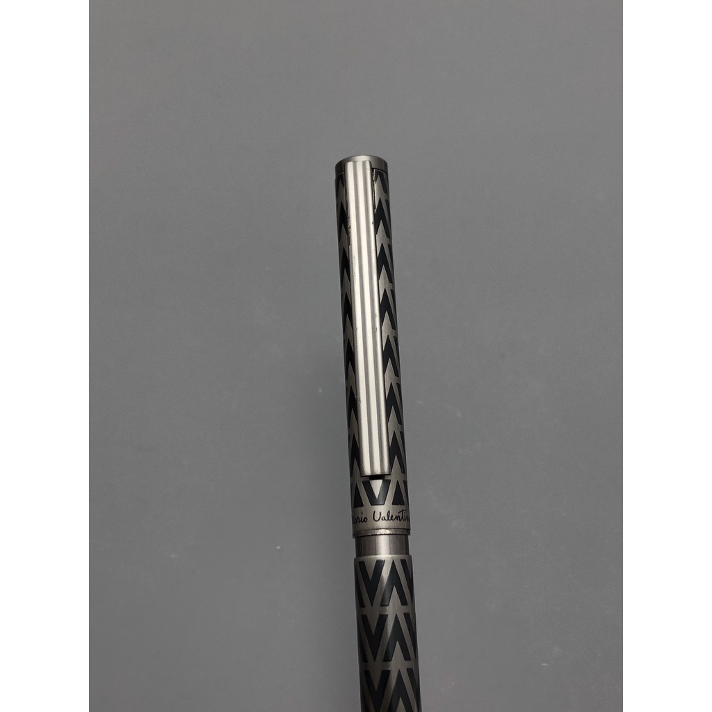 Bút chì của thương hiệu Mario Valentino