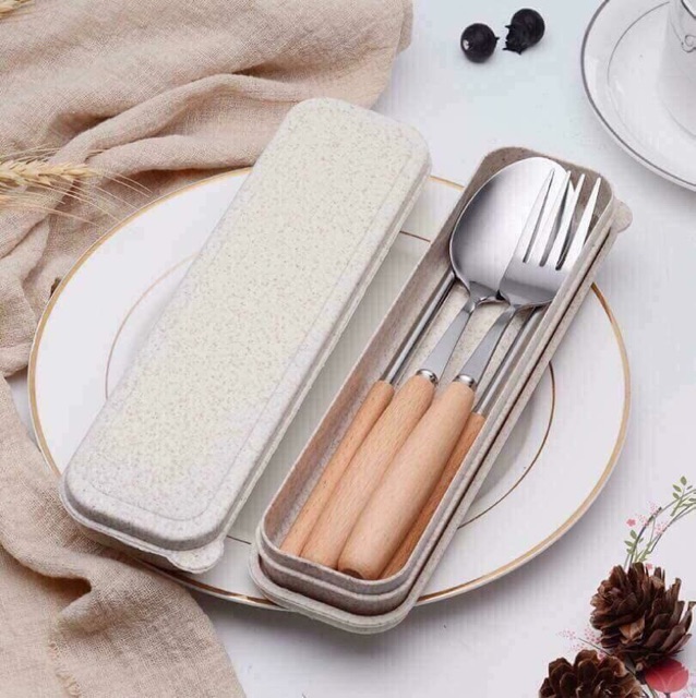BỘ ĐŨA THÌA INOX CÁN GỖ KÈM HỘP ĐỰNG LÚA MẠCH