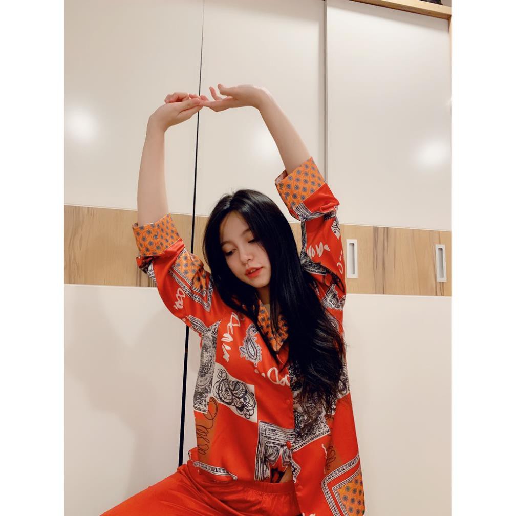 Bộ ngủ lụa Pizama đùi cộc hoạ tiết viền chữ cao cấp