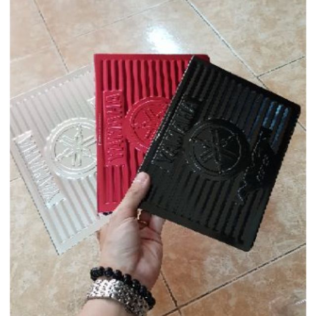 Tấm Ngăn Cốp Thùng Xe NVX V1 V2 Nhôm Cao Cấp siêu cứng