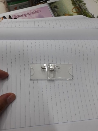 Combo 5 Đeo thẻ tên mica Kích thước: 7.3x 2.5cm mã 7225