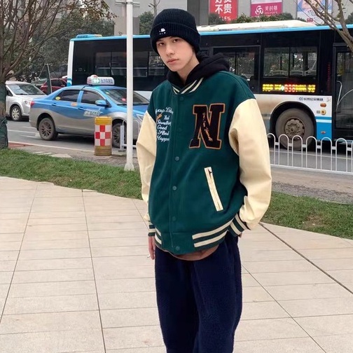 Áo khoác bóng chày dáng rộng phong cách đường phố thời trang cá tính