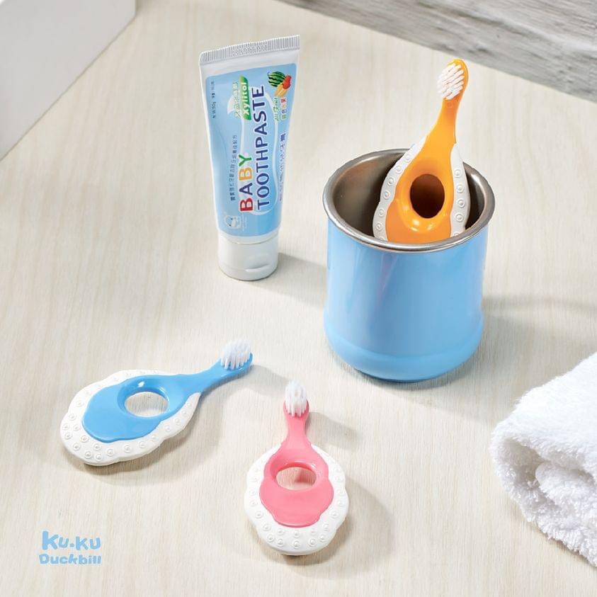 [CHÍNH HÃNG] BÀN CHẢI ĐÁNH RĂNG EM BÉ TỪ 0-3 TUỔI KUKU- Sạch Mảng Bám, Sợi Lông PBT Siêu Mềm Mại Không Gây Chảy Máu Răng