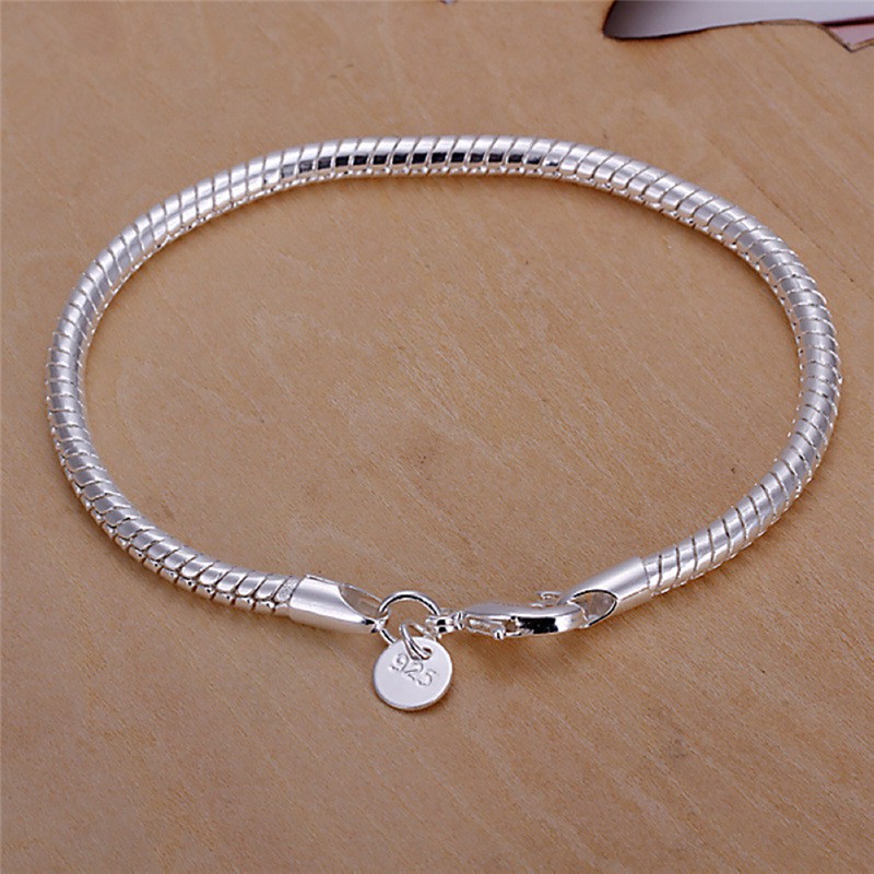 Vòng tay bạc thiết kế đơn giản thời trang