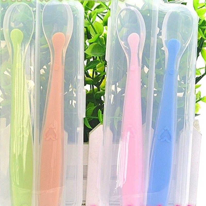 Muỗng Silicon Mềm Chịu Nhiệt Độ Cao Cho Bé Tập Ăn