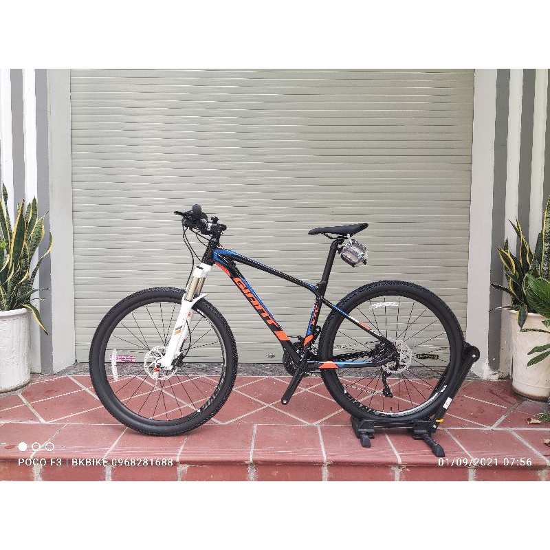 Xe Đạp Thể Thao Giant XTC 800 - Khung Nhôm, Groupset Shimano Deore 30 tốc