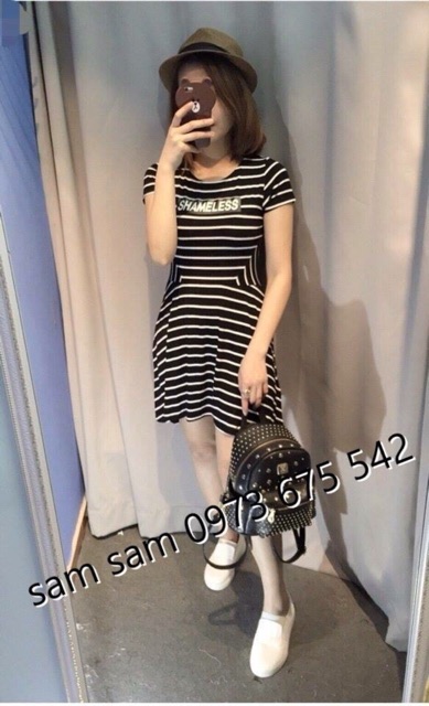 Váy f21 kẻ ngang