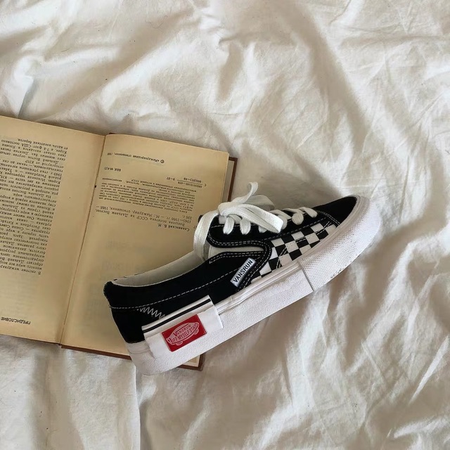 [Order 20 NGÀY] Giày sneakers vải phối caro buộc dây nữ | BigBuy360 - bigbuy360.vn