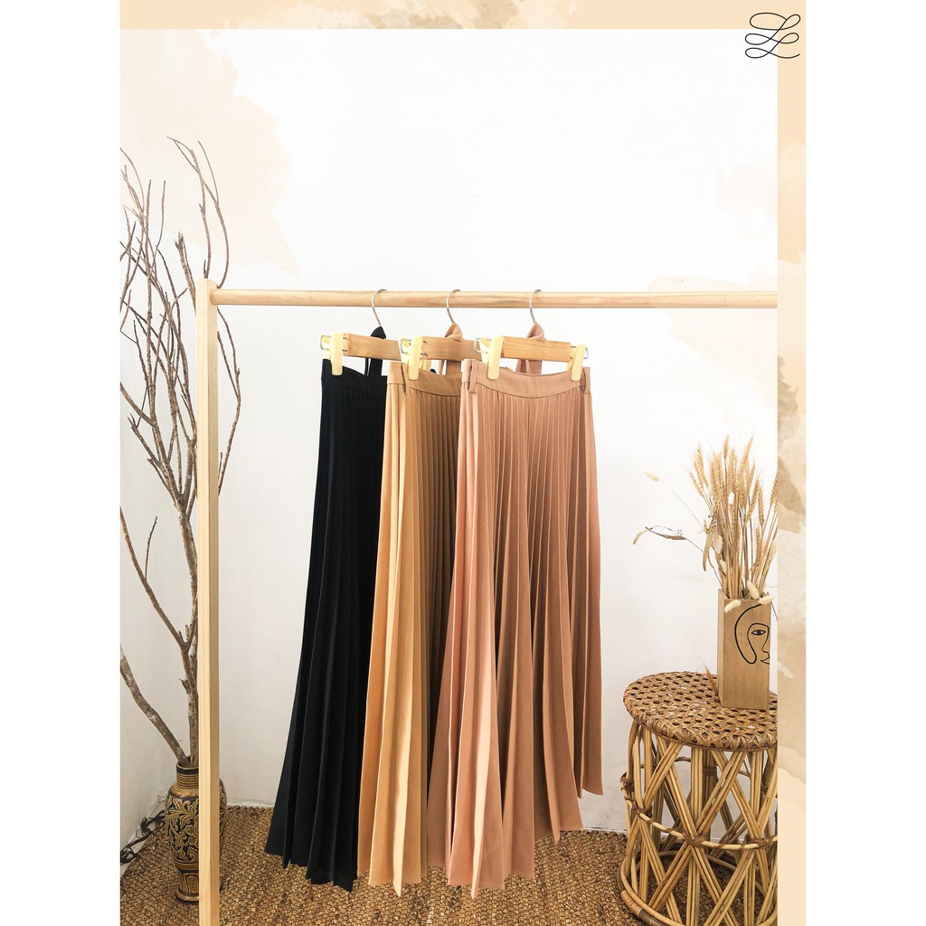 Chân váy midi dập ly Leila Closet. | BigBuy360 - bigbuy360.vn