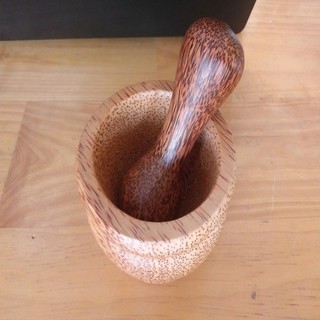 cối chày gỗ nhỏ