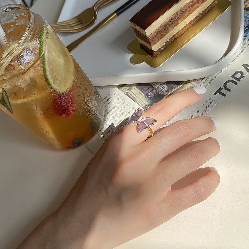 1 Nhẫn Acrylic Hình Bướm Trong Suốt Có Thể Điều Chỉnh Kích Cỡ