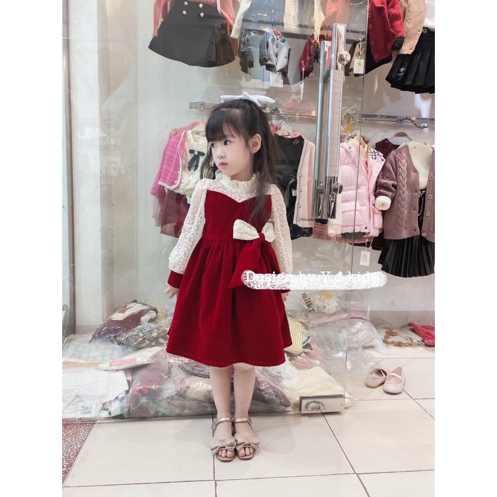 Váy nhung tay ren hạt gạo cho bé gái