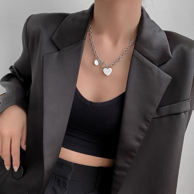 Vòng cổ nữ mặt dây hình trái tim thời trang