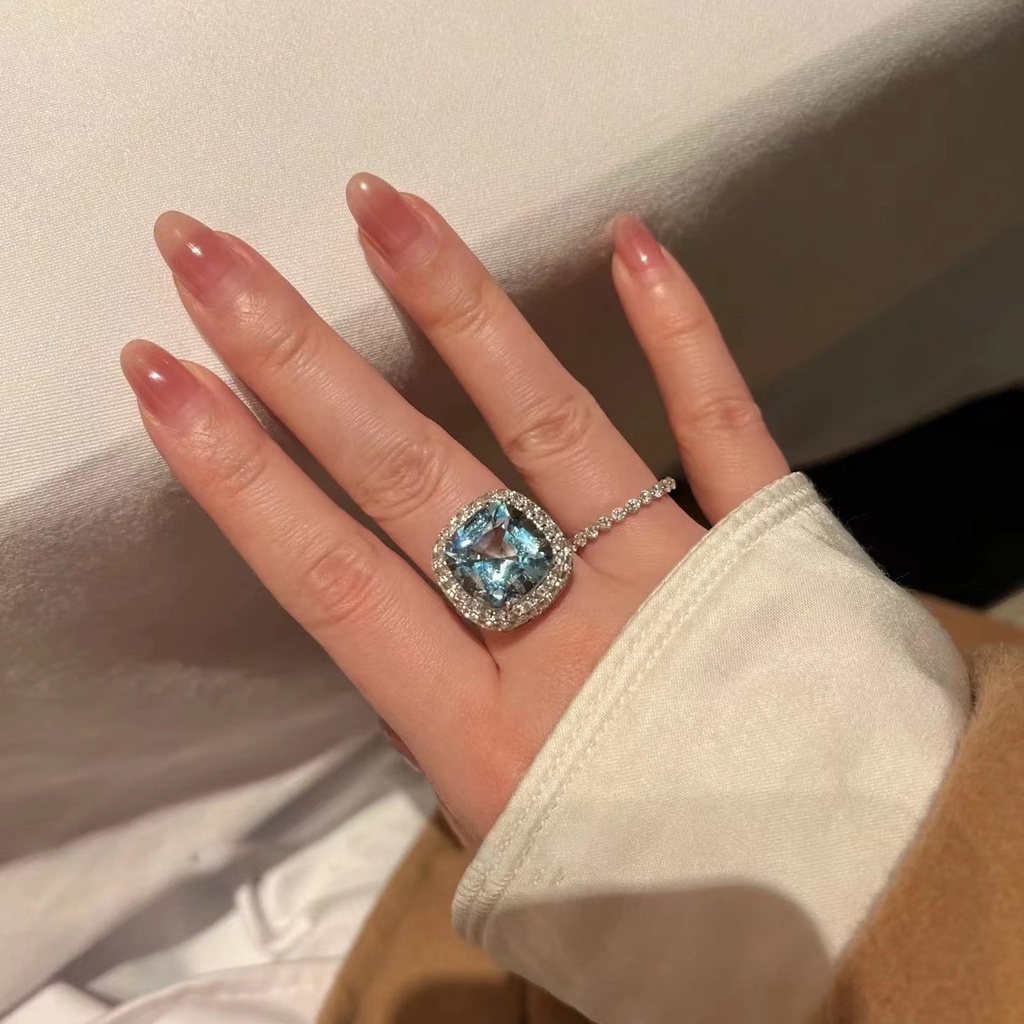 Sparkling sapphire gemstone slotted ring, non fading, simple female slotted design
