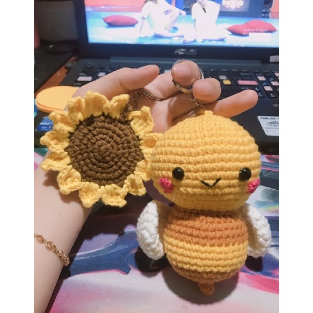 Móc khóa Đom Đóm Jack- J97-Móc len Handmade-Combo Đóm + Hoa hướng dương