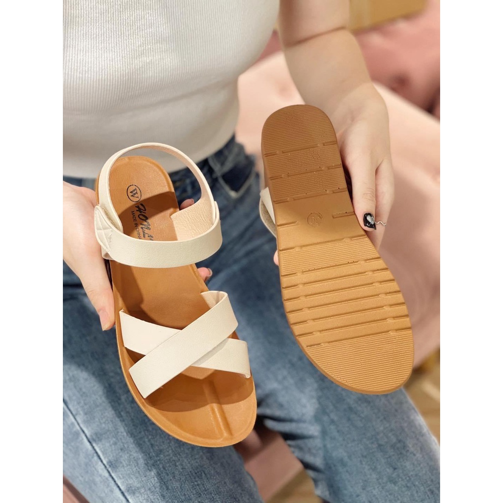 Dép sandal Nữ đế bệt Đẹp Thời Trang Hàn Quốc kiểu dáng năng động da mềm dẻo đi êm chân có 2 màu đen - kem