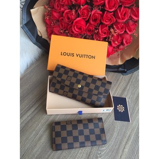 Ví cầm tay LV unisex sang trọng, hàng QC cao cấp như hình