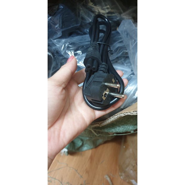 Dây nguồn 3 lỗ cho sạc laptop 1.5m