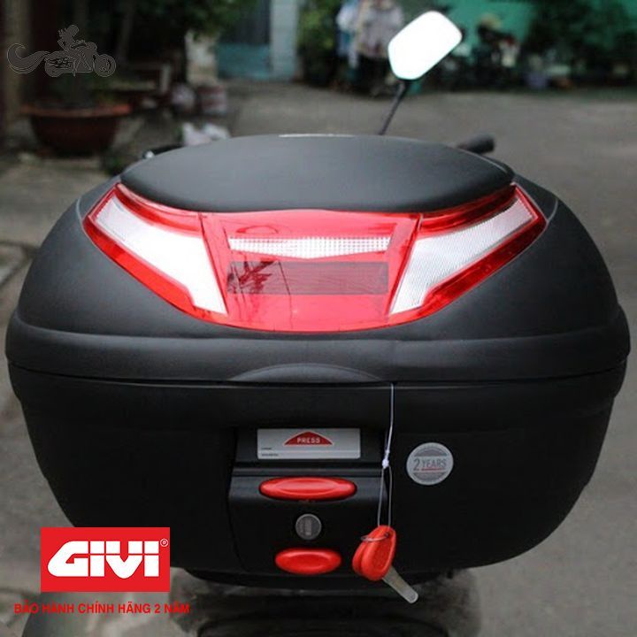 Thùng Sau Có Đèn Led Mã E350RN-S3 Hàng Chính Hãng GIVI Bảo Hành 2 Năm