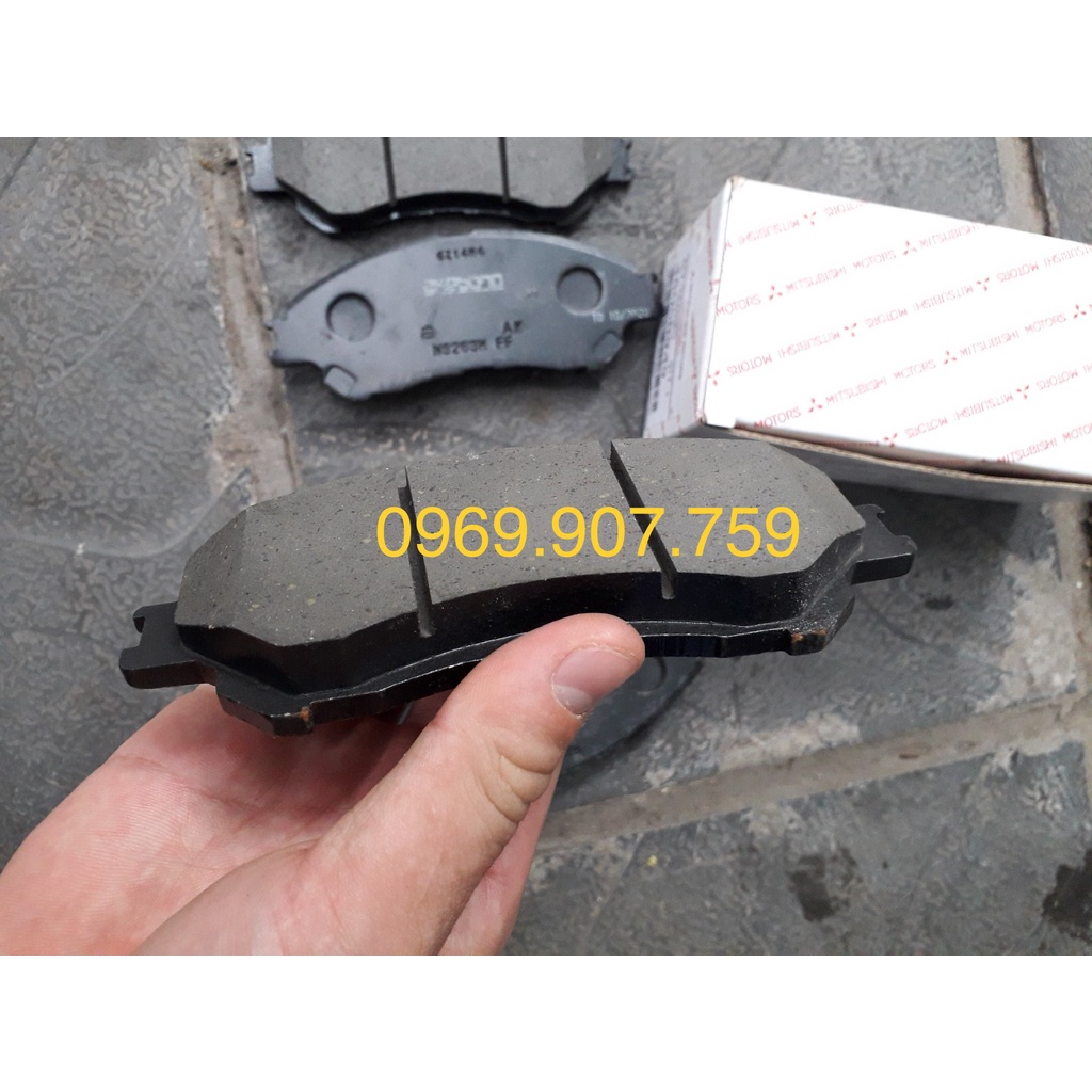 Má phanh trước xe mitsubishi Xpander