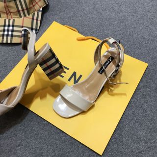 Xăng đan gót trụ 7cm