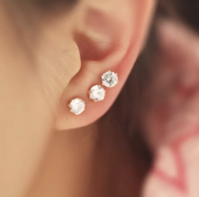 Bông tai hạt xinh xắn