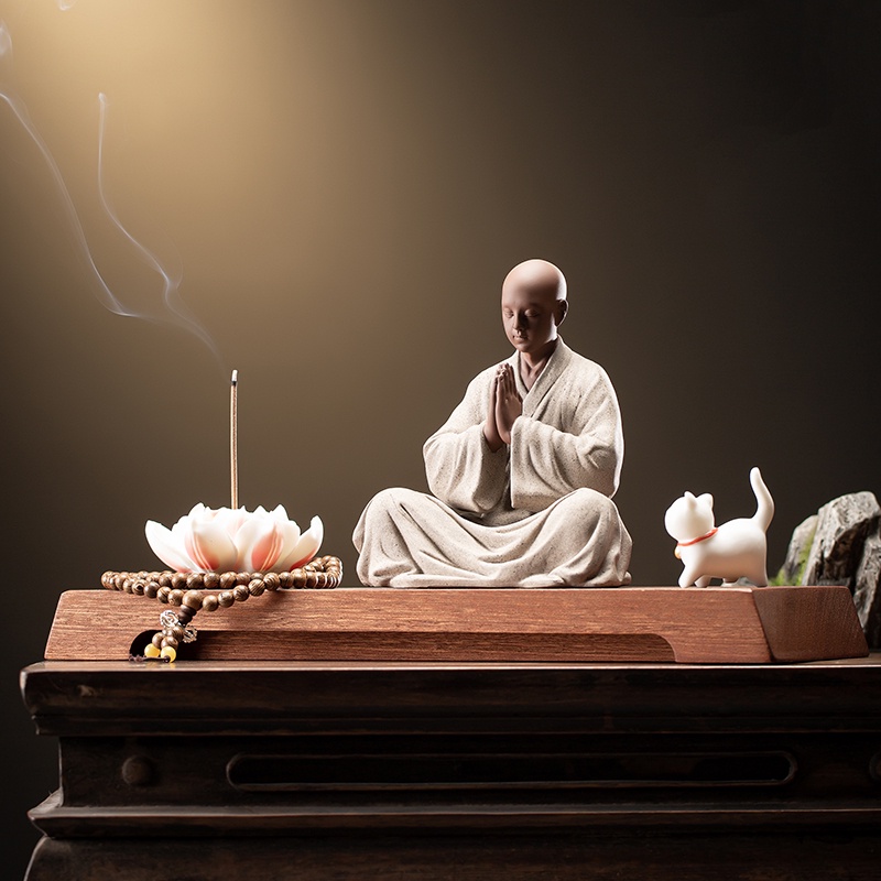 Trang trí nhà sư bằng gốm tinh luyện Thiền trong Lò hương liệu Bàn trà sáng tạo gỗ đàn