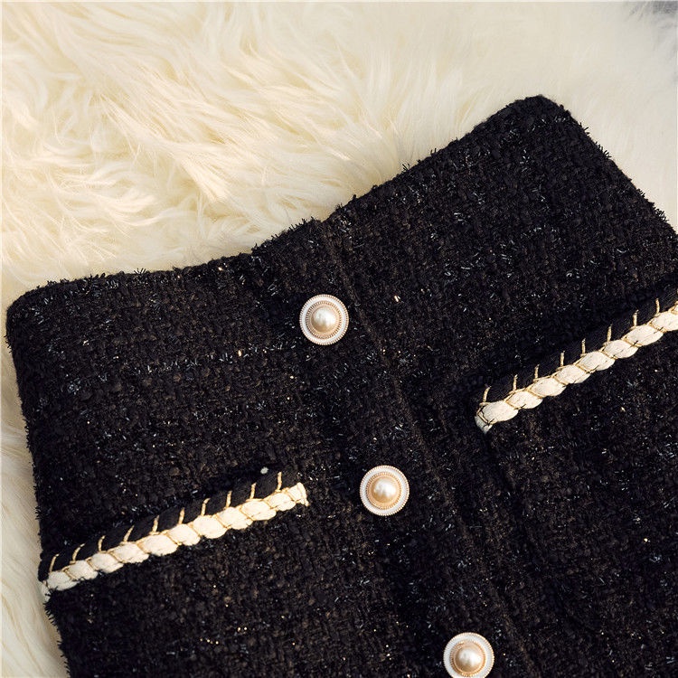 Autumn and winter 2024 new small fragrant wind bright silk skirt women's high waist A-shaped hip skirt temperament thin hip skirt