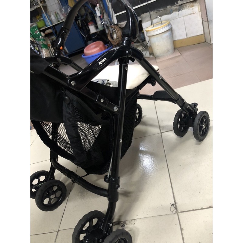 Xe đẩy Aprica 1 chiều 2 tư thế gấp gọn